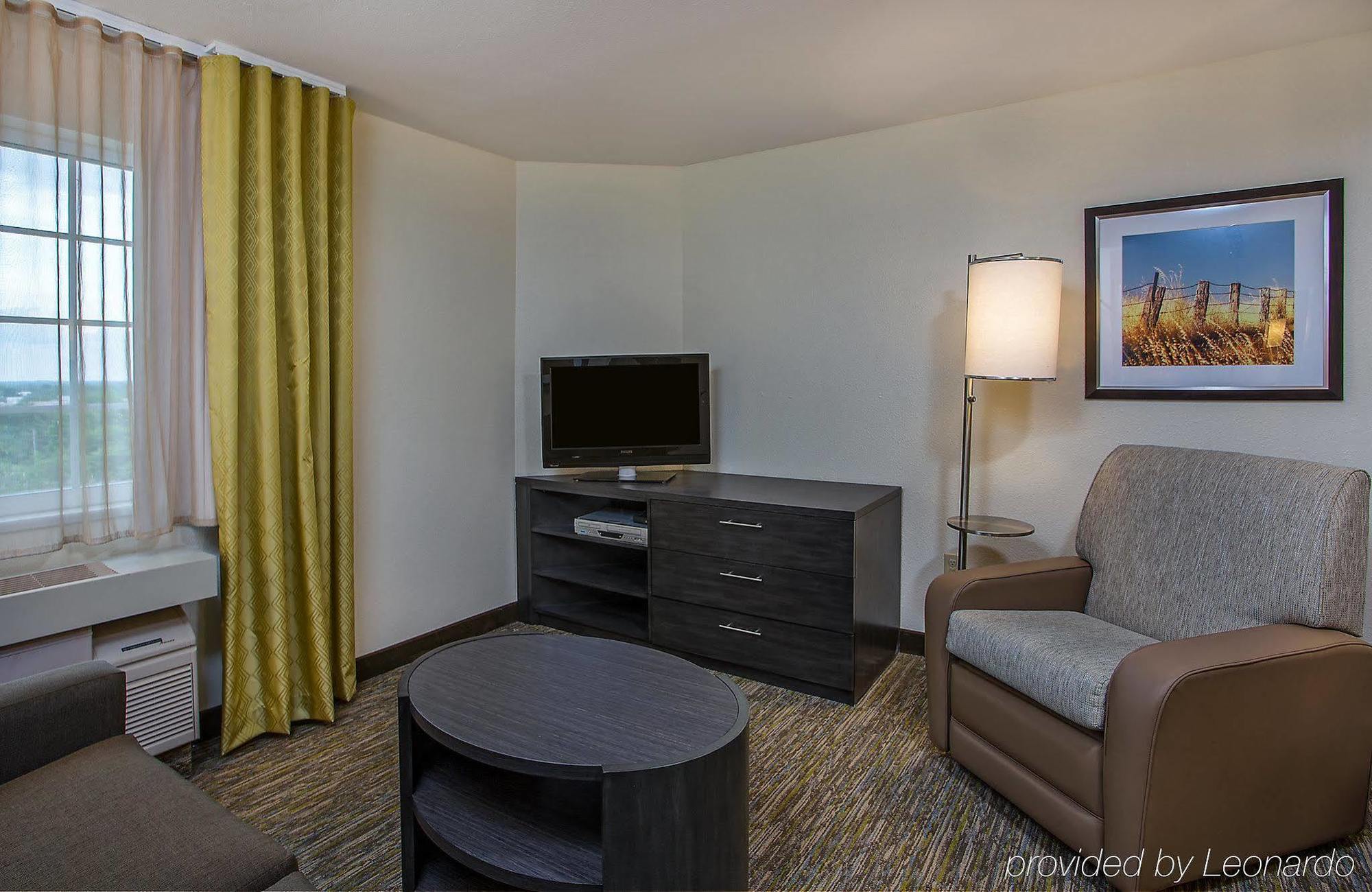 Candlewood Suites Louisville Airport By Ihg Exterior foto